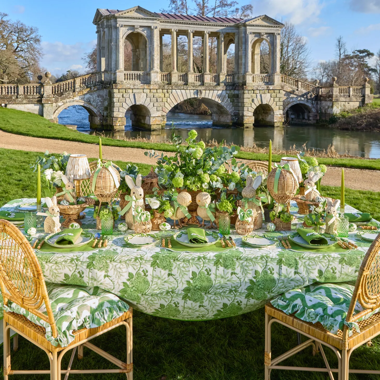 Eloise Green Placemats & Hydrangea Napkins (Set of 4)