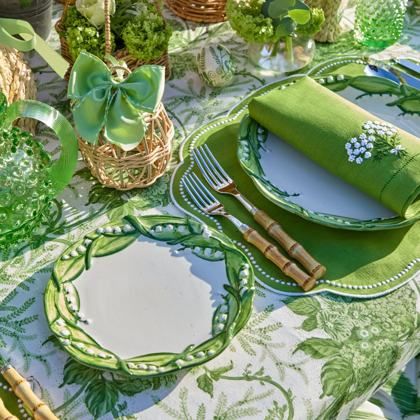 Eloise Green Placemats & Hydrangea Napkins (Set of 4)