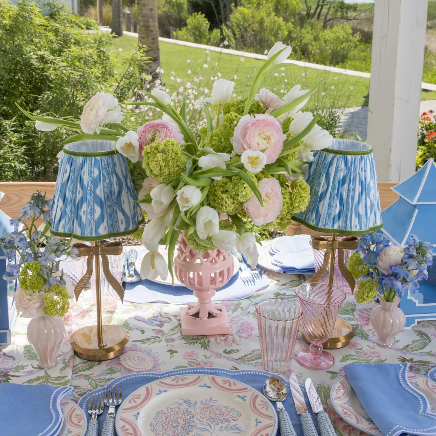 Eloise Periwinkle Placemats & Napkins (Set of 4)