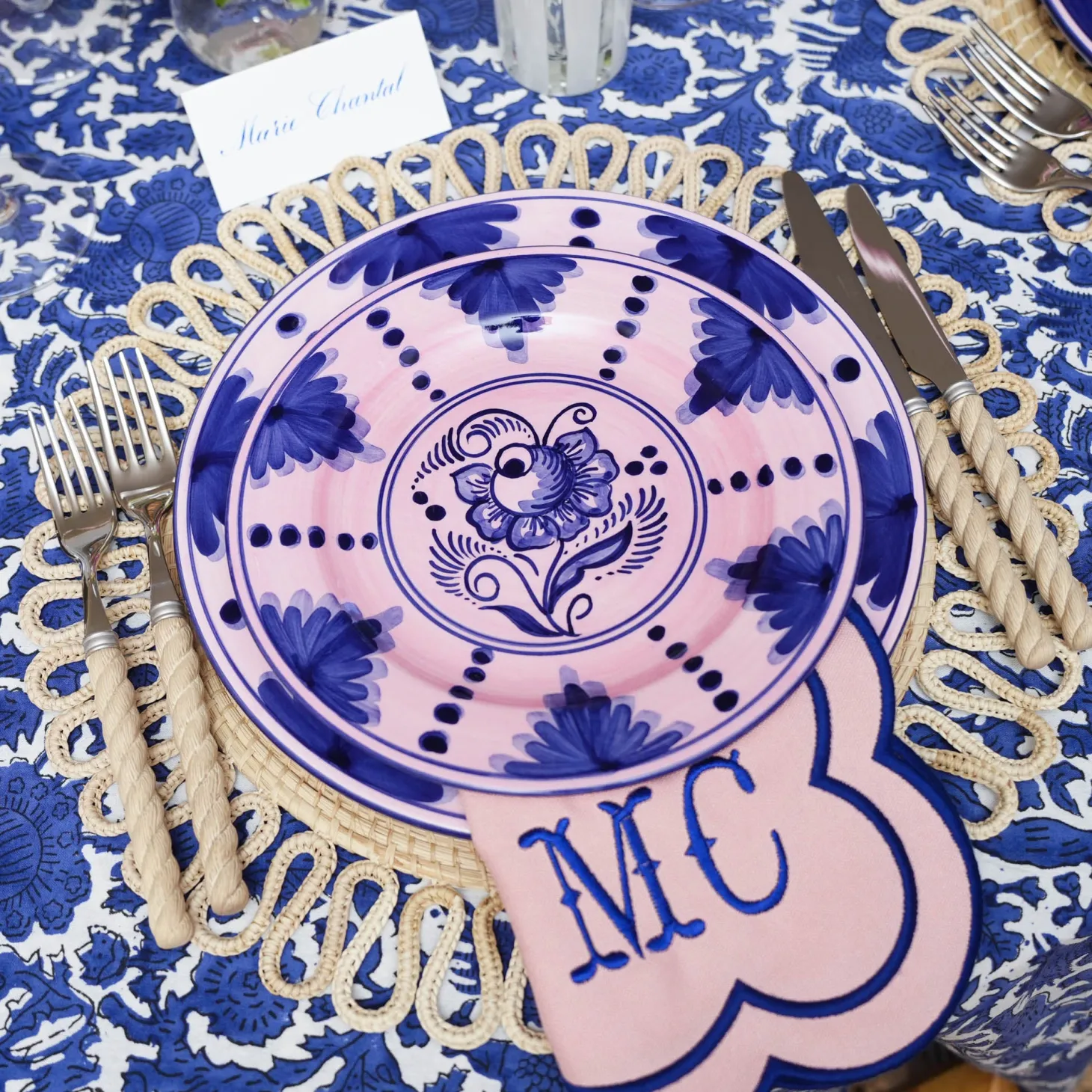 Estella Woven Round Placemats (Set of 4)