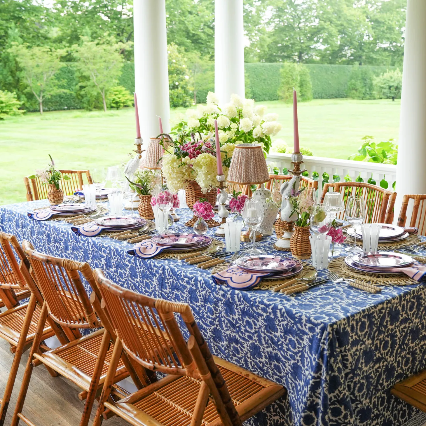 Estella Woven Round Placemats (Set of 4)