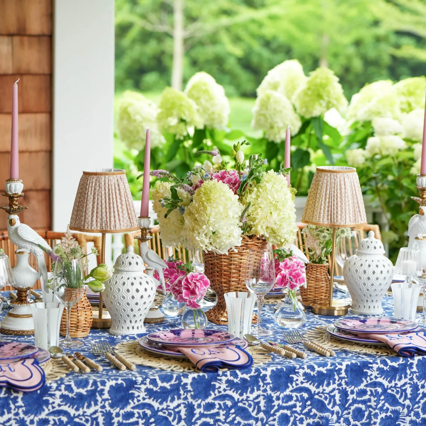 Estella Woven Round Placemats (Set of 4)