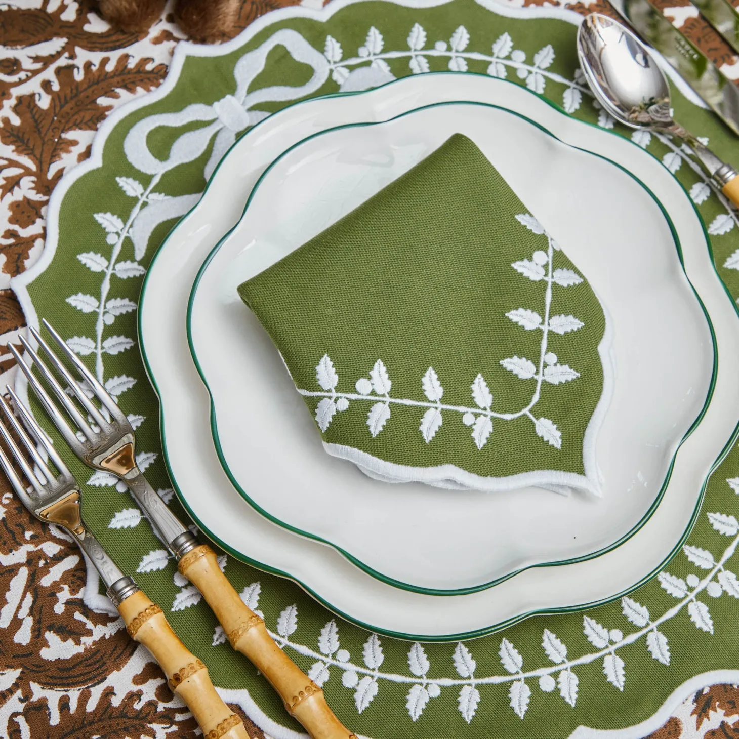 Green Bow Laurel Placemats (Set of 4)