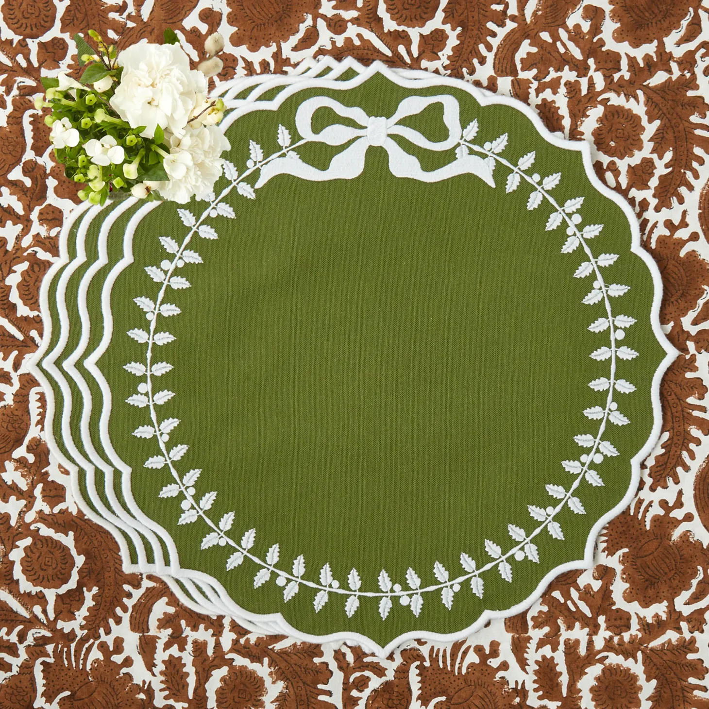 Green Bow Laurel Placemats (Set of 4)