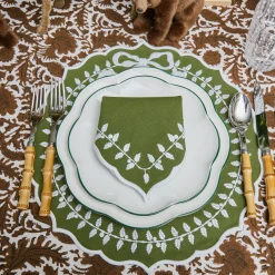 Green Bow Laurel Placemats & Napkins (Set of 4)