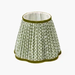 Green Leonora Lacquer Rechargeable Lamp with Olive Lotus Shade (18cm)