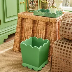 Green Scalloped Lacquer Waste Paper Bin