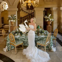 Large Giselle Glitter Swan