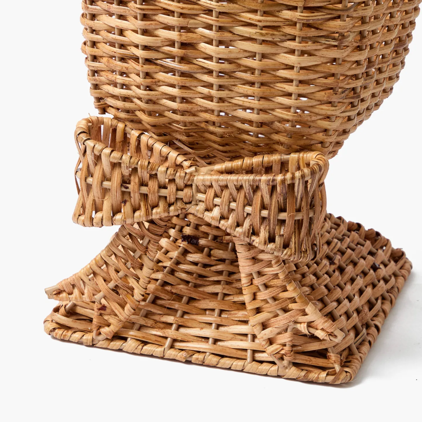 Liliana Bow Scalloped Rattan Urn