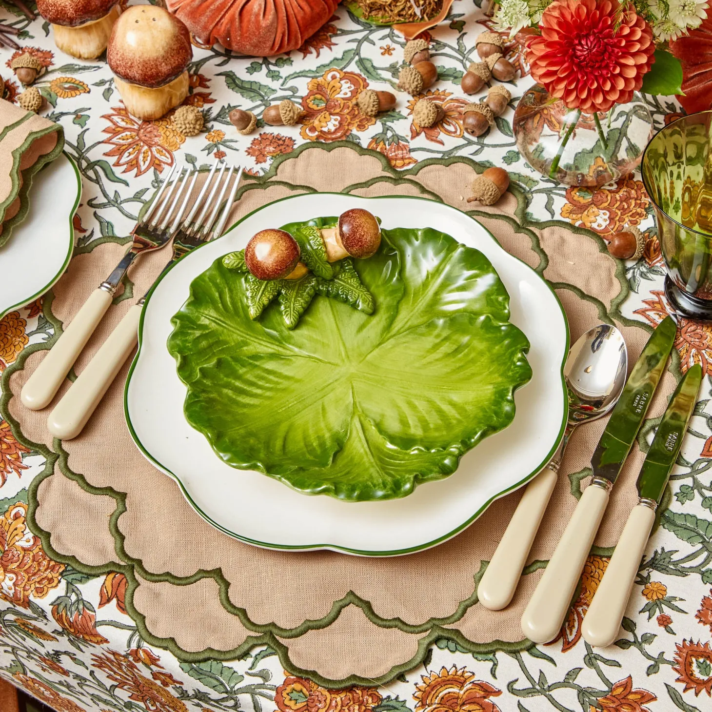 Lily Sand & Green Placemats & Napkins (Set of 4)