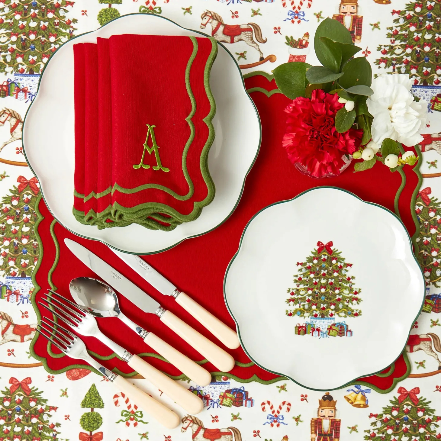 Mrs. Alice Christmas Tree Starter Plate