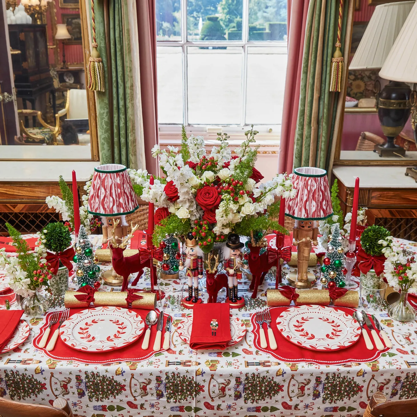 Mrs. Alice Christmas Tree Starter Plate