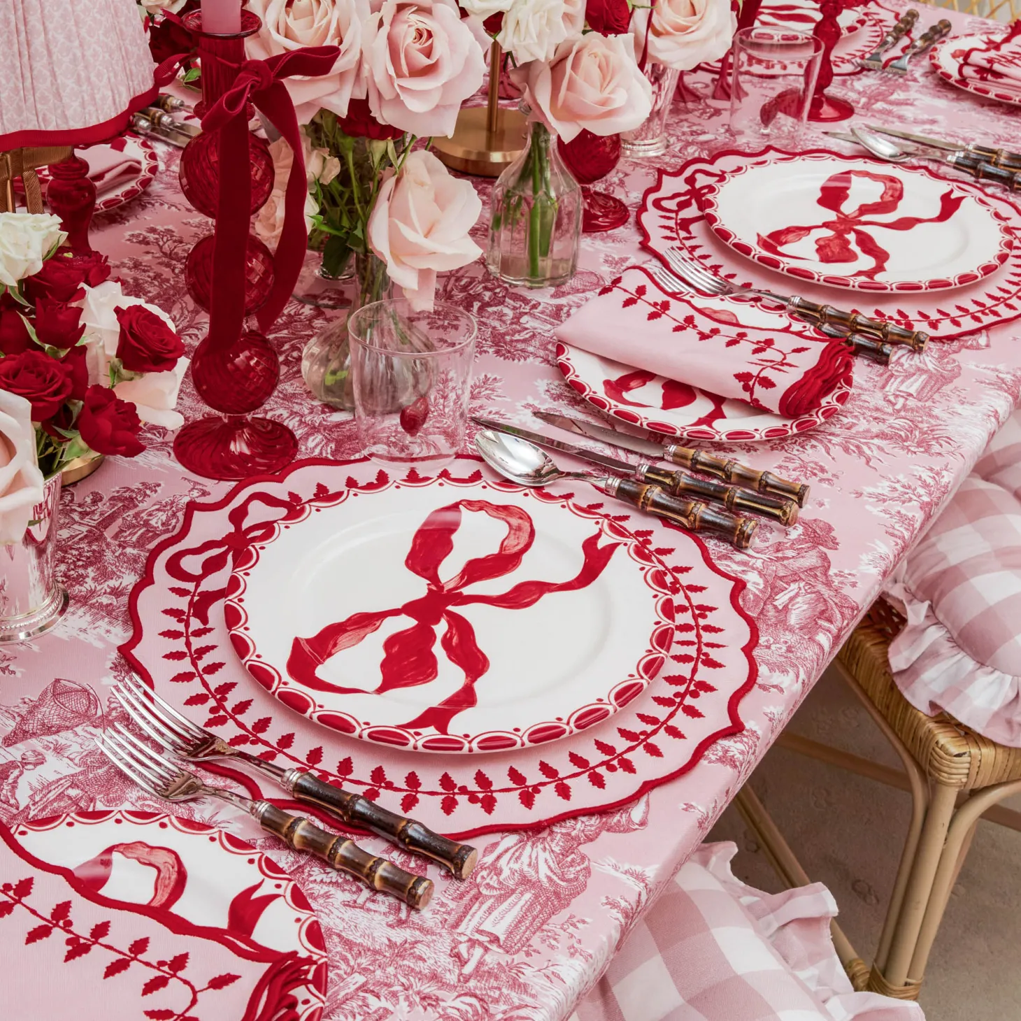 Pink & Red Bow Laurel Placemats (Set of 4)