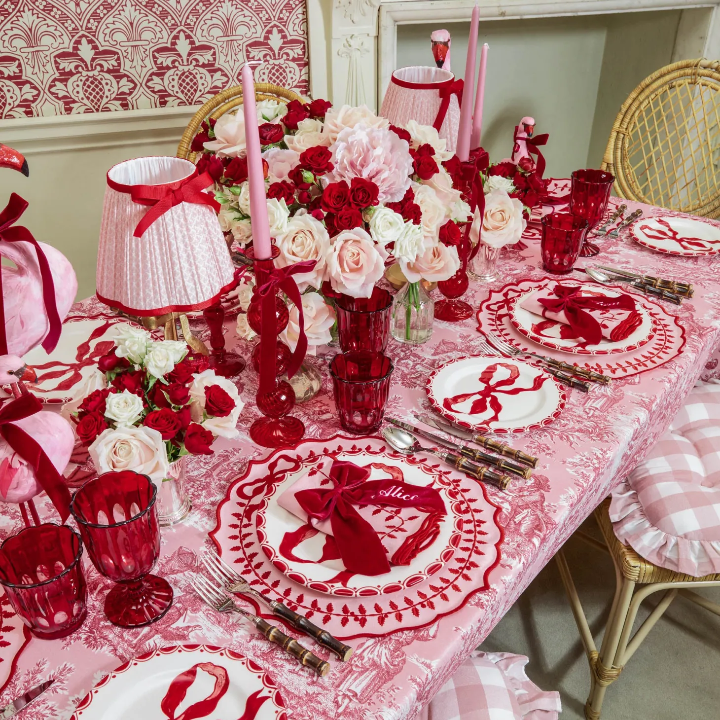 Pink & Red Bow Laurel Placemats (Set of 4)