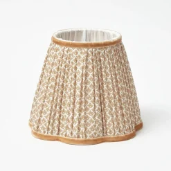 Putty Lotus Lampshade (18cm)