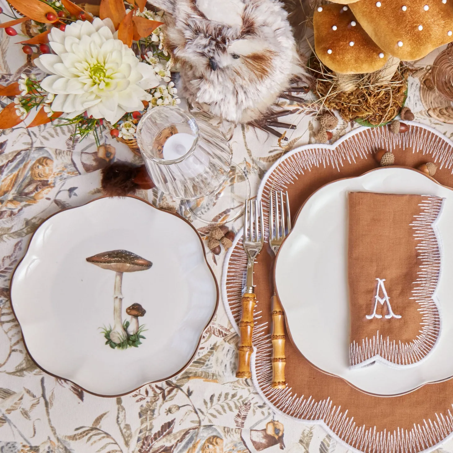 Scalloped Mushroom Starter Plates (Set of 4)