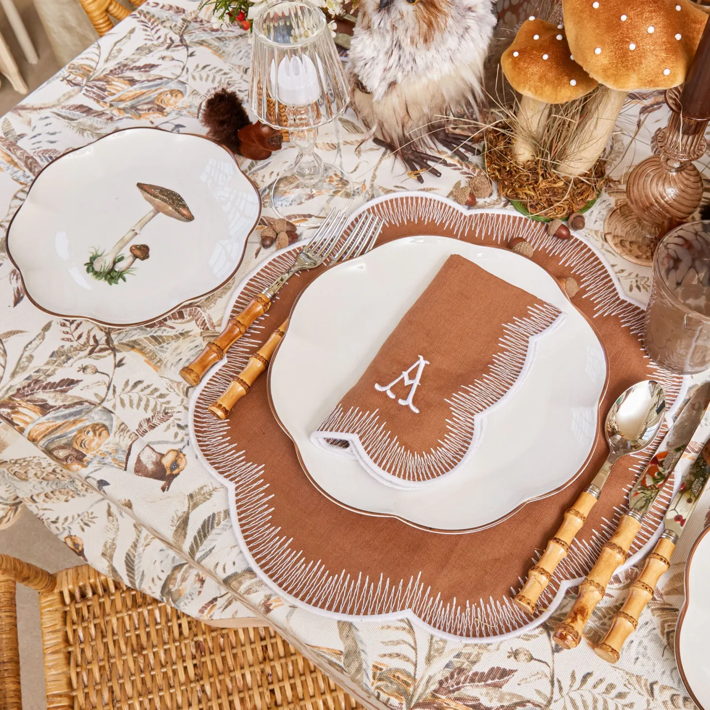 Scalloped Mushroom Starter Plates (Set of 4)