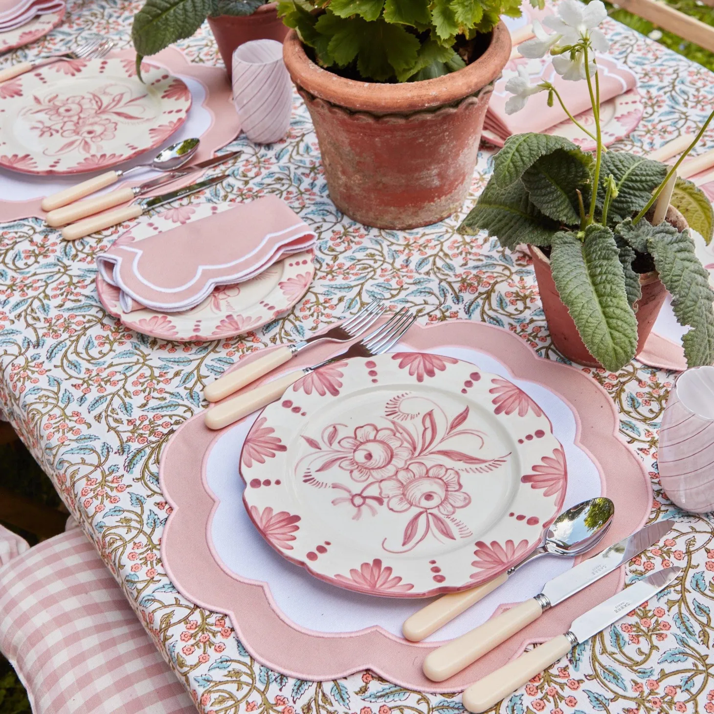 Seville Pink Gardênia Dinner Plate