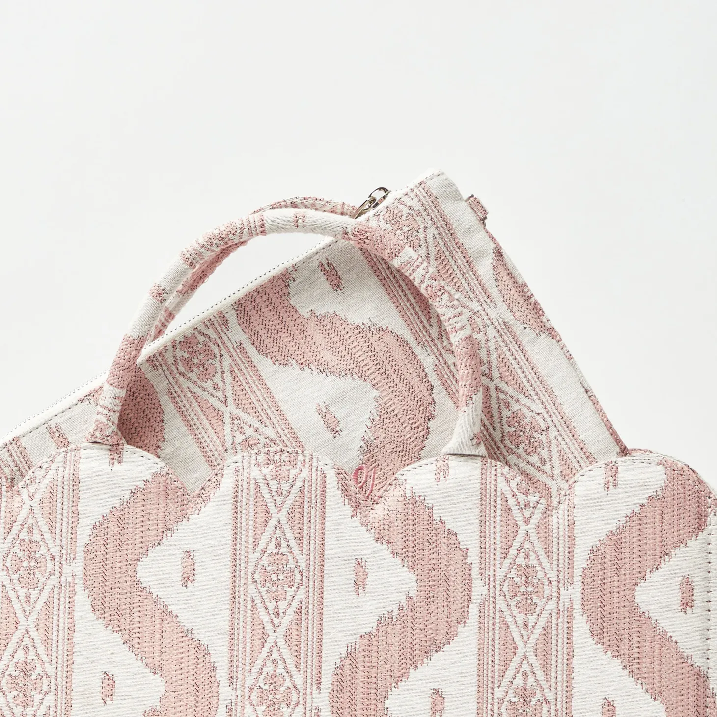 The Tote-ally Fabulous Giftscape (Pink)