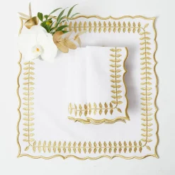 White & Gold Laurel Napkins (Set of 4)